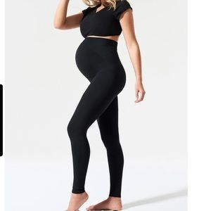 Blanqi maternity belly support leggings. Like new.